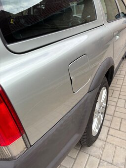 Volvo XC70 2.5T - 5