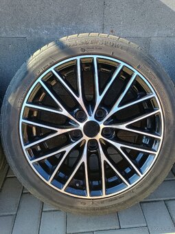 Litá kola Borbet 22545 R17 s letními pneu. Audi A3 - 5