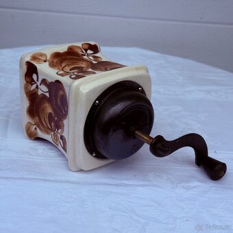 Zdobený keramický mlýnek na kávu - 5