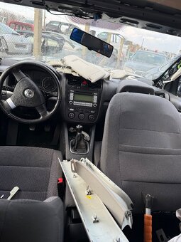 Prodám veškeré náhradní díly VW Golf V combi 1.6 75kw - 5