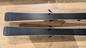 Sjezdové juniorské lyže Elan ACE 150 cm - 5