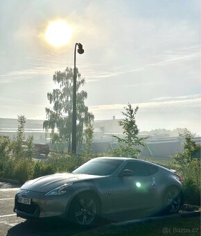 Nissan 370z - 5