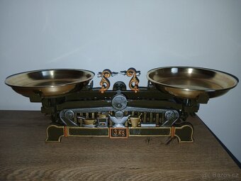 Staré váhy.3Kg - 5