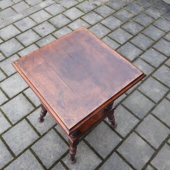 Prodám starožitný čajový stolek - 5