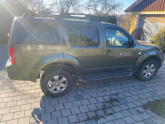 prodám nissan Patfinder - 5
