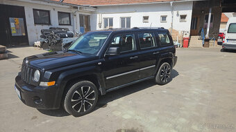JEEP Patriot 2,4i-4x4 - 5