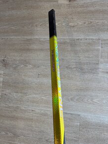 Hokejka BAUER SYNC, pravá NOVÁ - 5