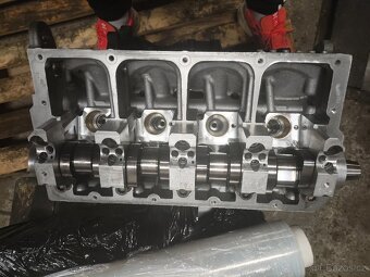 Motor po repasu Volkswagen Multivan V 1.9 TDI AXB AXC - 5