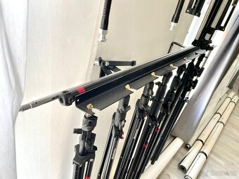 Prodám Manfrotto 027 Držák stativů na 8ks světelných stativů - 5