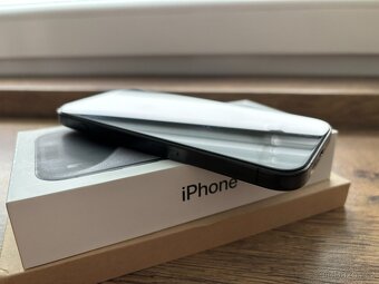 Iphone 15pro v TOP stavu záruka do 8.8.2027 - 5