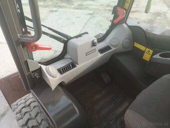 Smikovy nakladač volvo mc60 ne locust.novotny.bobcat.unc - 5