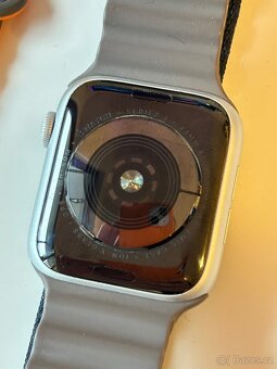 Apple Watch 4 44mm - 5