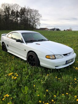 Ford Mustang 5.0GT - 5