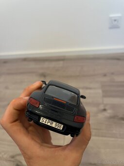 Maisto 1:24 modely aut Porsche 911 Carrera + Corvette - 5
