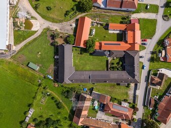 Prodej penzionu (užitná plocha 2 308 m2) - Žabovřesky (pozem - 5