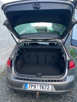 Volkswagen Golf VII hatchback - 5