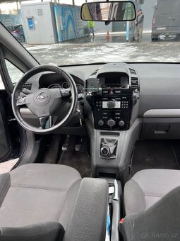 Opel Zafira 1.7 CDTI, 7 míst, manuál, 2010 - 5
