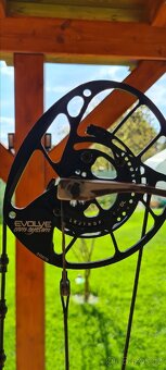 Kladkový luk PSE EVO NXT 31 LH - 5