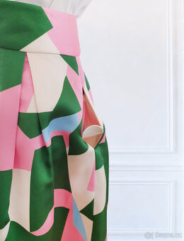 Potištěná sukně s kapsami - 5