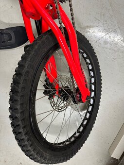 Trialové kolo Comas - 5