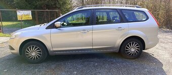 Ford Focus 1.6 16V - 5