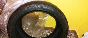 Letni pneu 235/45 R18 Bravuris - 5