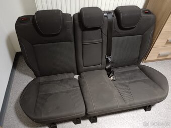 Sedačky Ford Focus 3 - 5