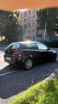 Alfa Romeo 147 TS 1.6 77kW 2003 - 5