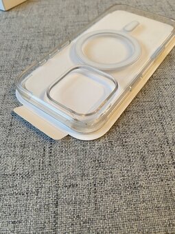 2x kryt na iPhone 16 Pro - 5