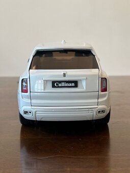 1/18 KengFai Rolls Royce Cullinan White - 5