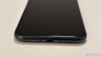Apple iPhone Xr 64GB Černý - 5