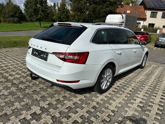 Škoda Superb 2.0Tdi 110kw style Dsg 1 majitel 2021 - 5