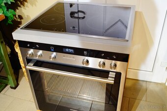 Siemens nerezový vestavný sporák HE33BD550, vyjížděcí dveře - 5