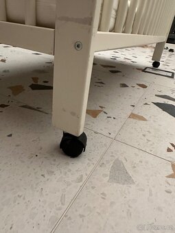 Postýlka nova matrace - 5