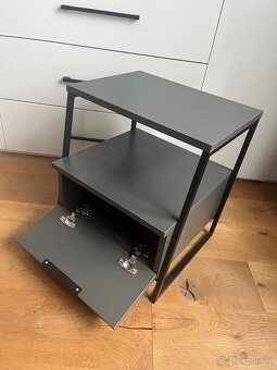 Noční stolek Houseland - 5