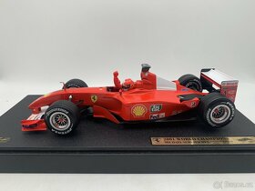 Model formule 1 Michael Schumacher 2001, Hotweels 1:18 - 5