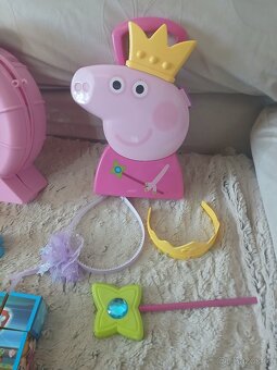 Prasátko Pepa telefon + 2x kufřík + Psí patrola kostky atd - 5