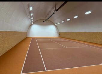 Vpichovaný koberec na tenis - 5