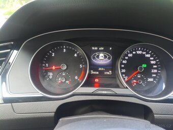 Volkswagen Passat B8 2.0 TDi 110kw, DSG, NAVI - 5