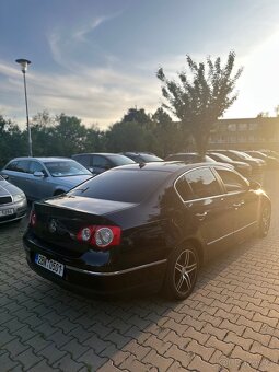 Volkswagen Passat B6 2.0tdi MAX VÝBAVA - 5