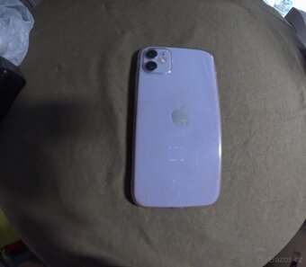 PRODÁM iPHONE 11 - 5