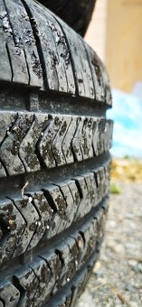 225/50 r18 Goodyear - 5