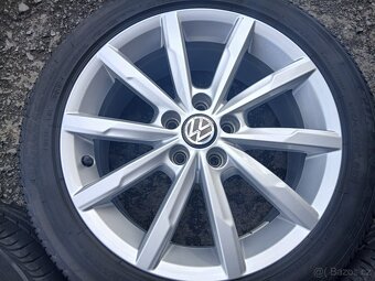 Prodám sadu Orig ALU kol VW 215/45R16 letní - 5