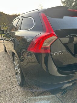VOLVO V6O T5 POLESTAR 250PS 8-st. automat HARMANN KARDON - 5