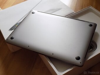 Apple MacBook Pro 13,3" Touch Bar (2019) / 2,4GHz / 16GB RA - 5