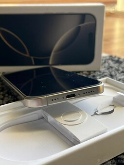 iPhone 16 Pro 256GB - 5