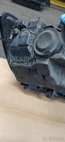 Levý přední světlomet VW Transporter 2017 - 5