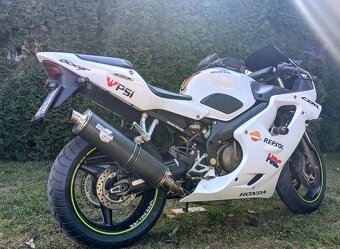 Honda CBR 600 F sport - 5