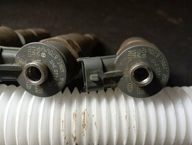PEUGEOT, CITROEN 1,6HDI 8 VENTIL VSTŘIKY 0445110340 - 5