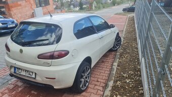 Alfa romeo 147 JTDm 2008 - 5